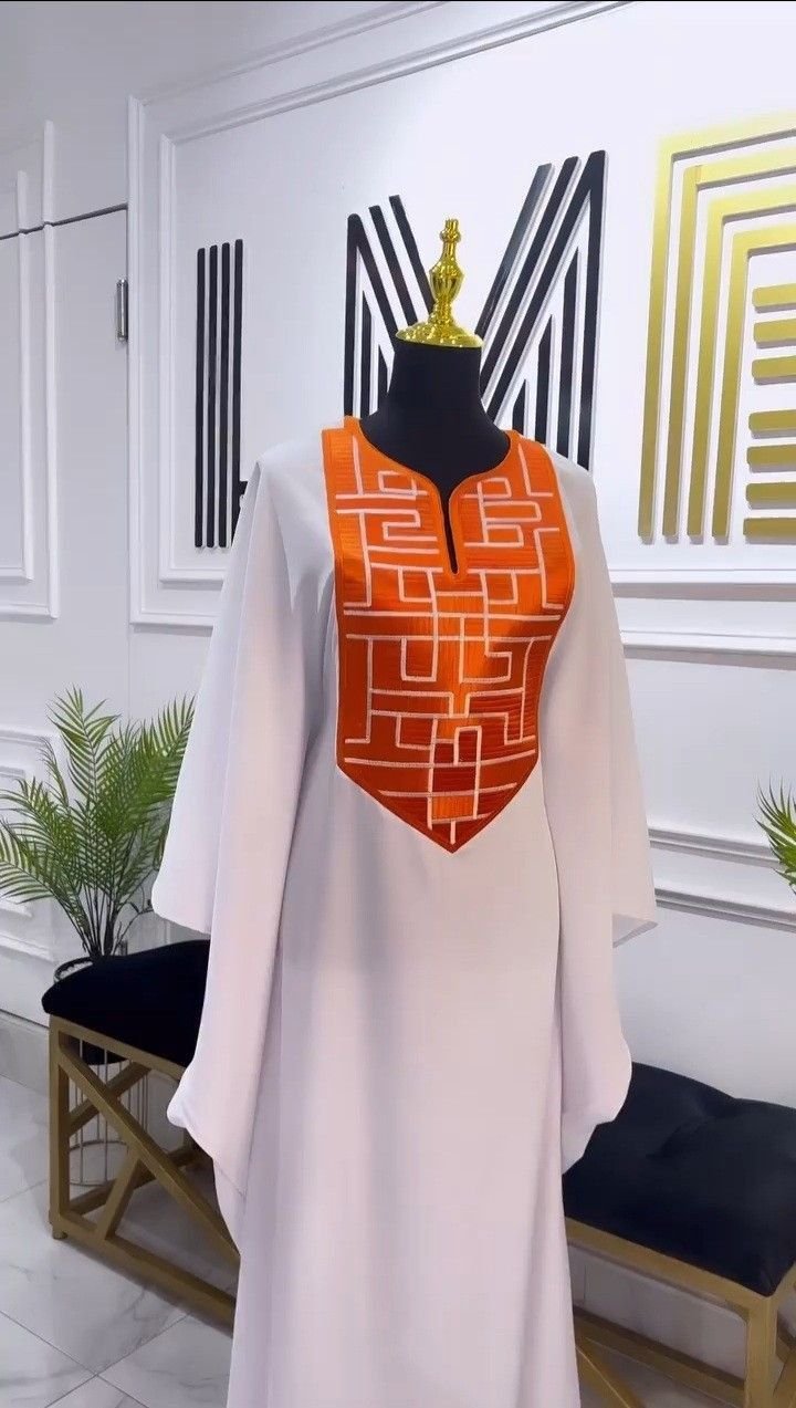 Robe Ceremony Brodée